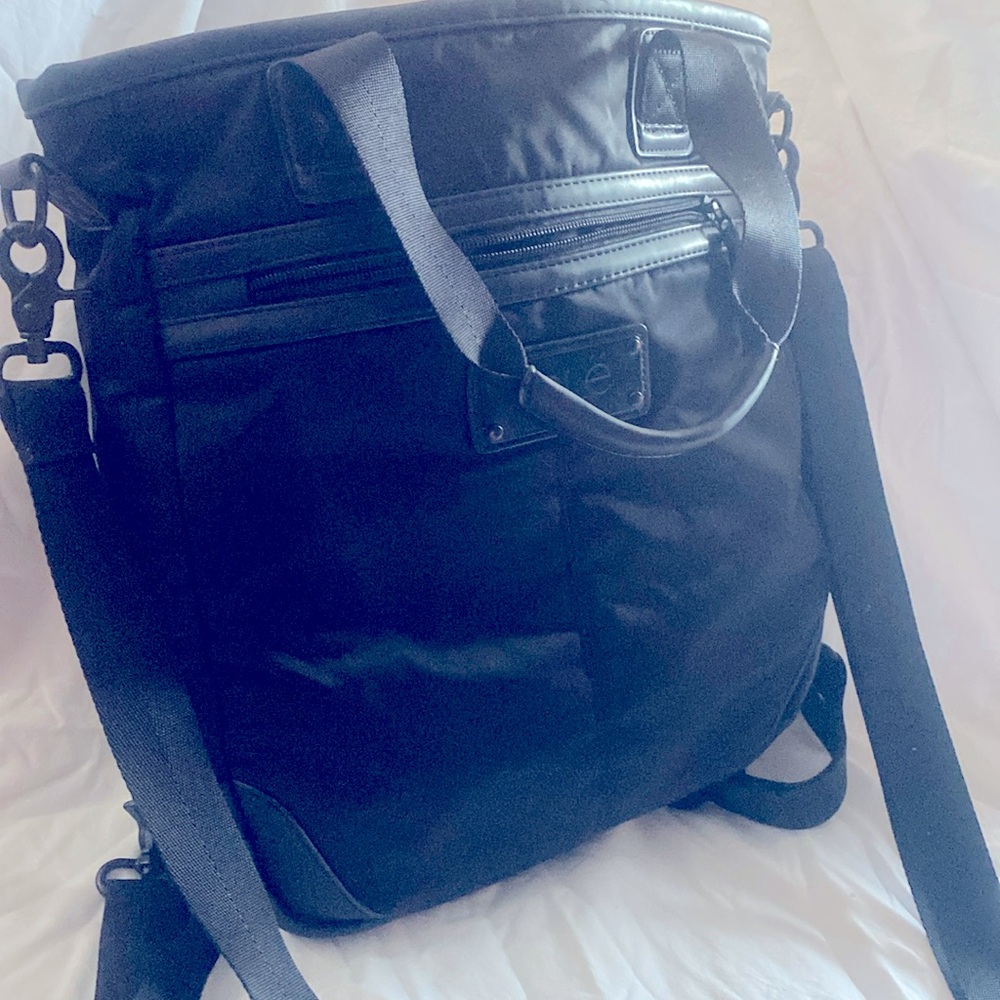 LOLE Multifunction purse